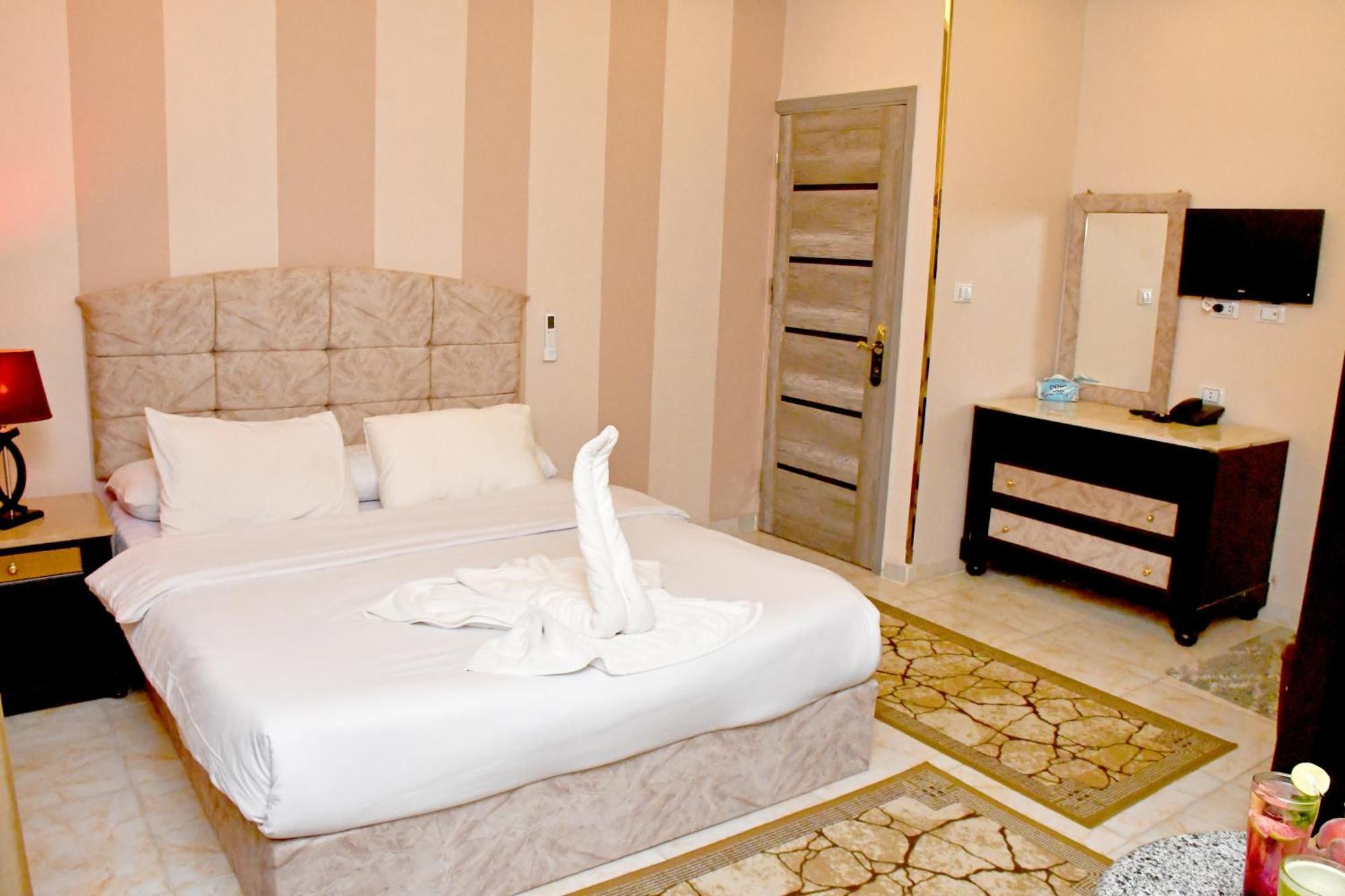 Nun Pyramids Hotel Kafret el-Gabal Cameră foto