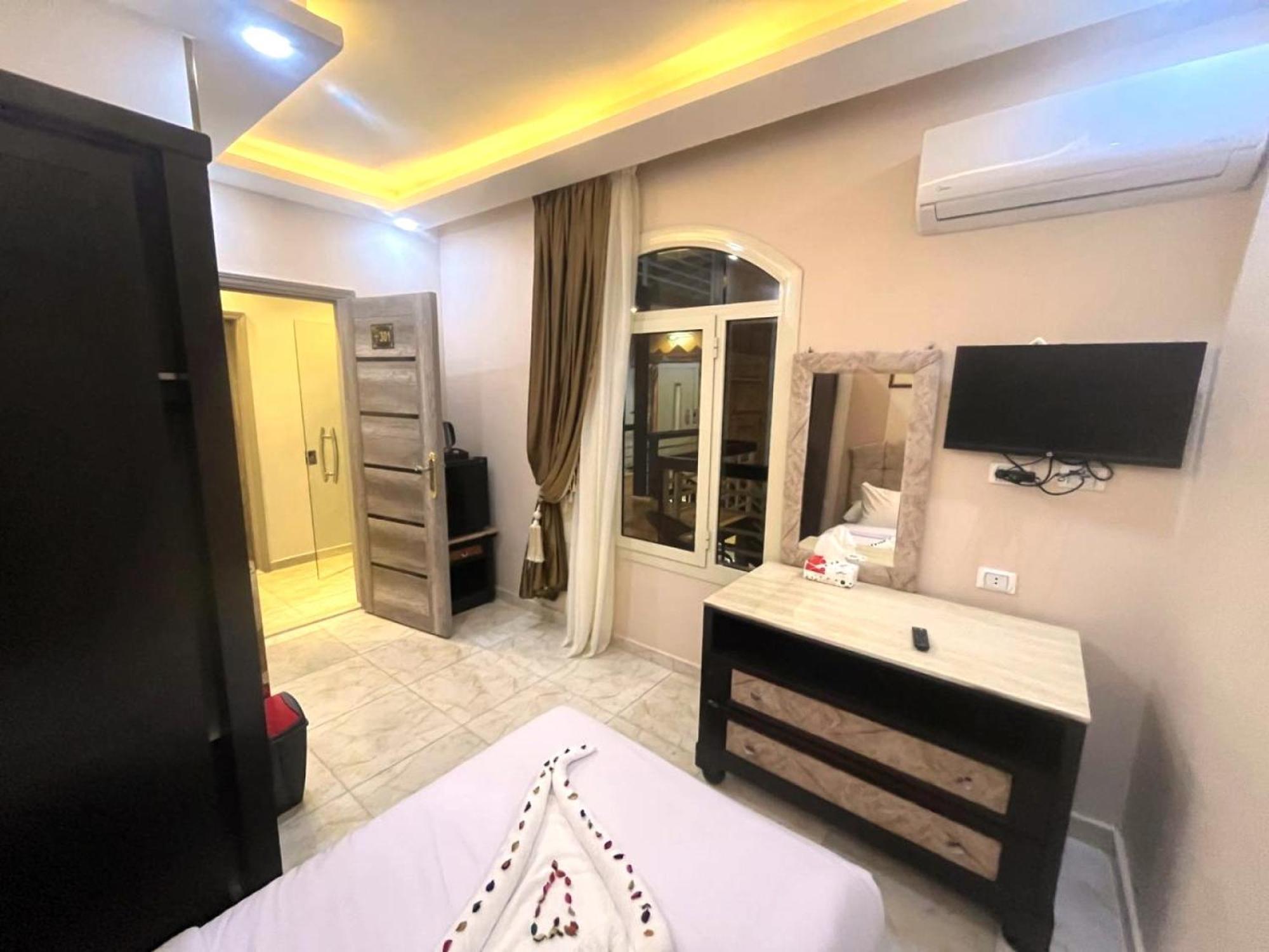 Nun Pyramids Hotel Kafret el-Gabal Cameră foto