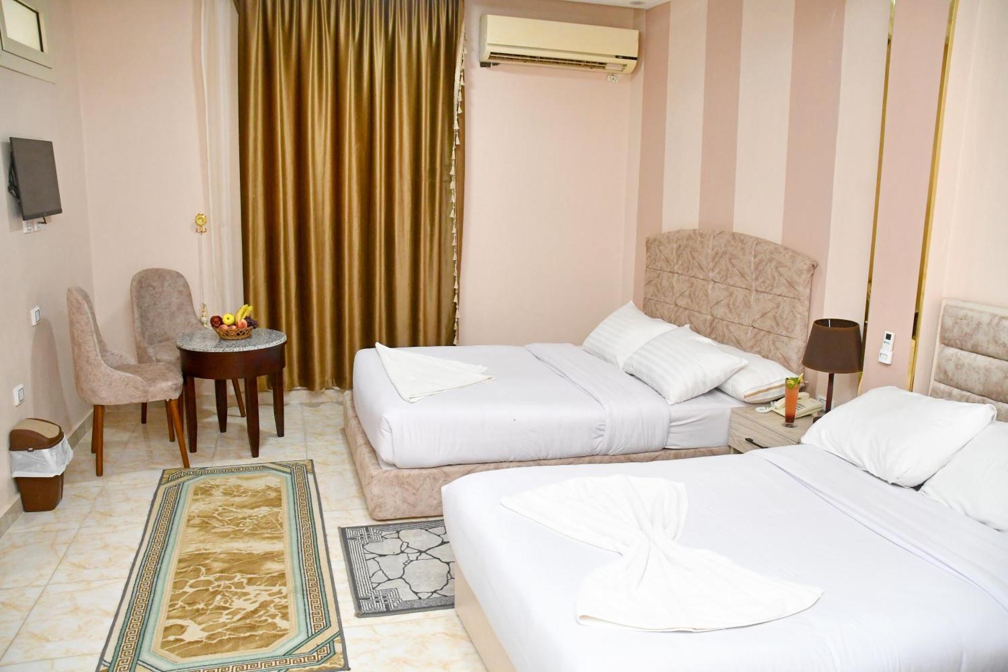 Nun Pyramids Hotel Kafret el-Gabal Cameră foto